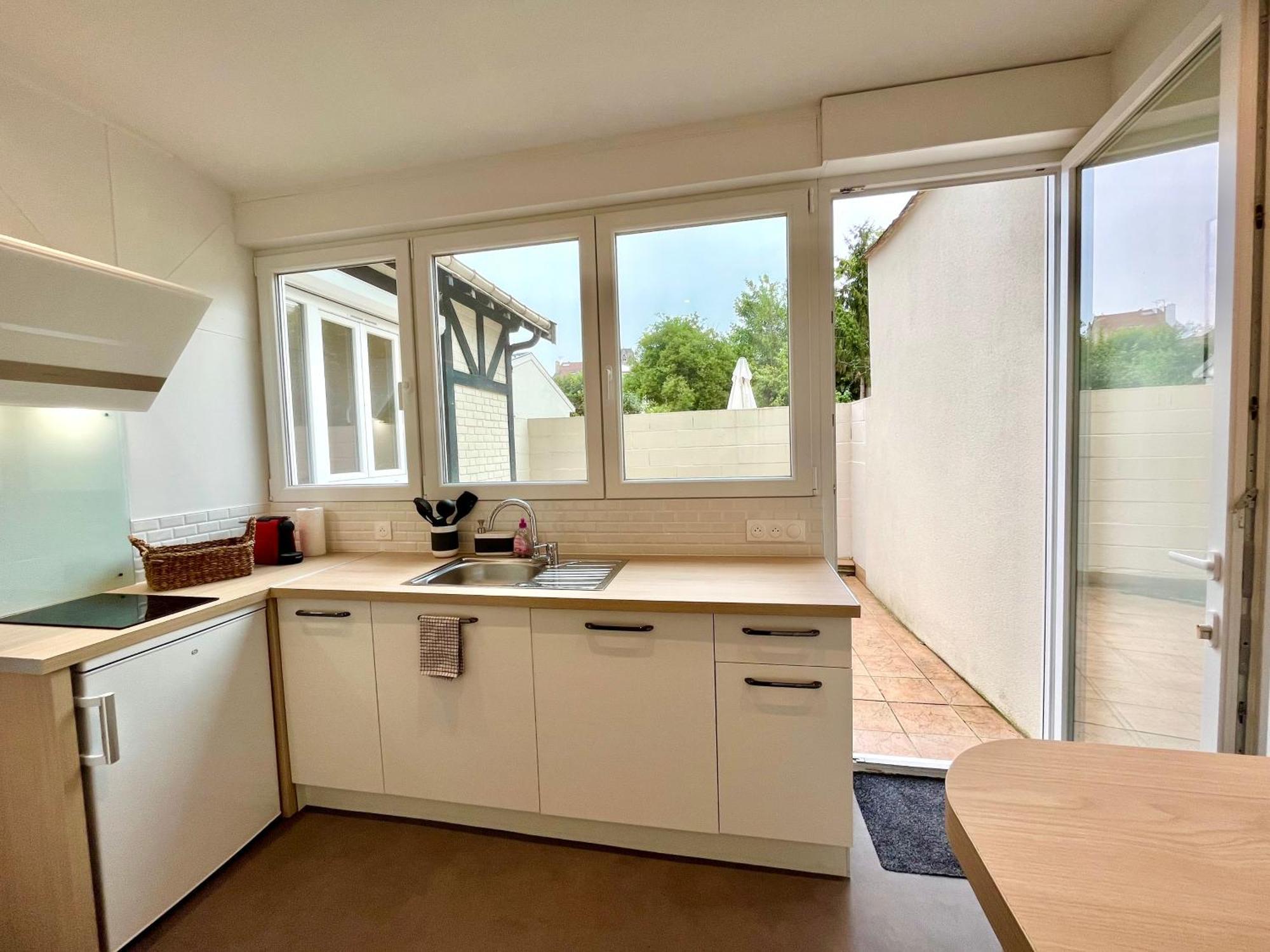 Suite Clovis 2 Reims Exterior photo